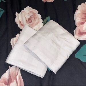 Threshold ~ light grey damask pillow 2 cases~ 100% crisp cotton